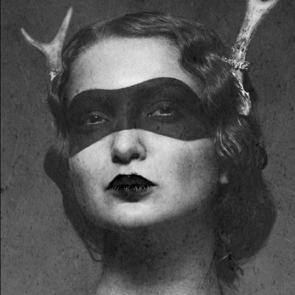 Meet your Posher, Jennifer - Picture 1 of 1